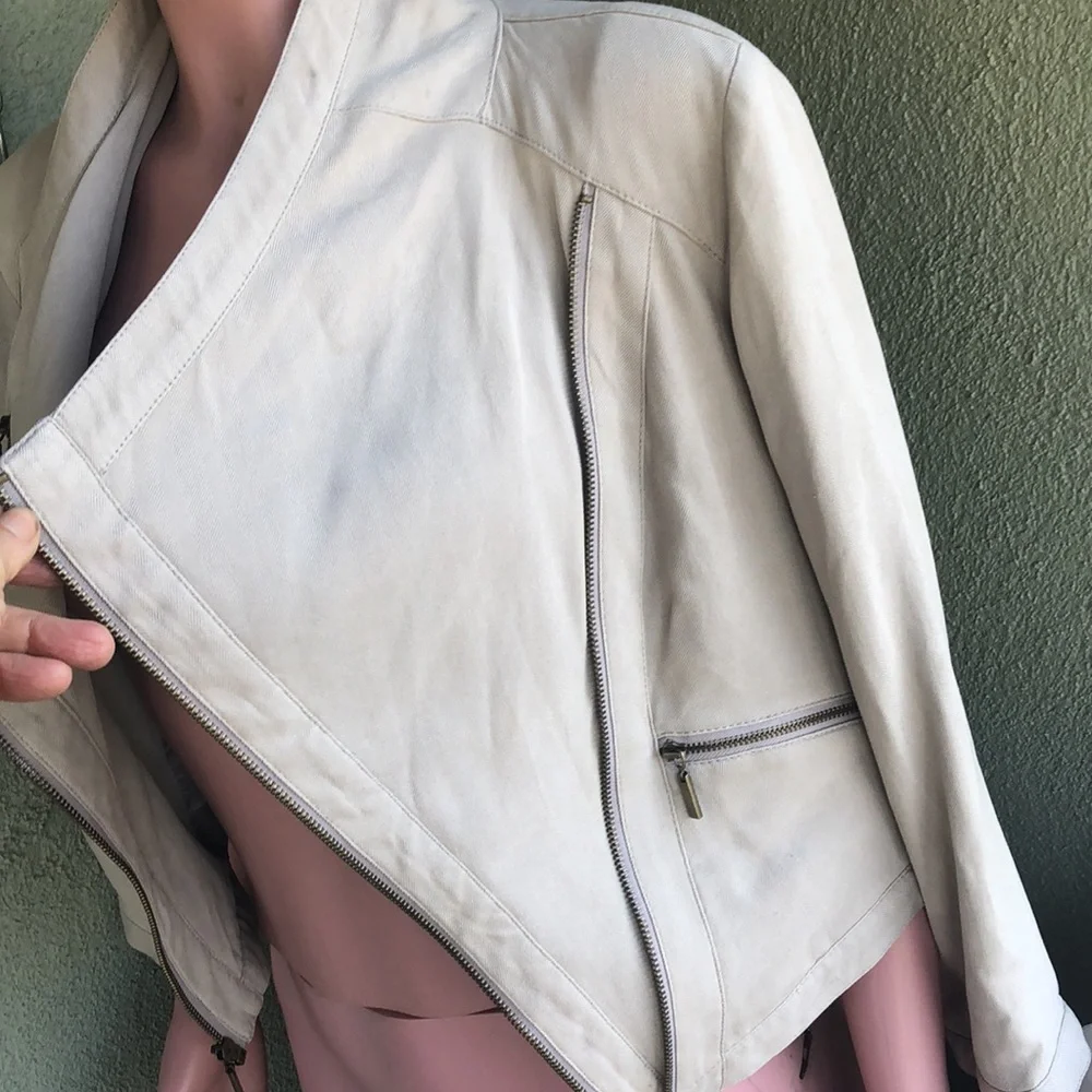 Silk will short waist motorcycle style jacket with zippers - Picture 5 of 12